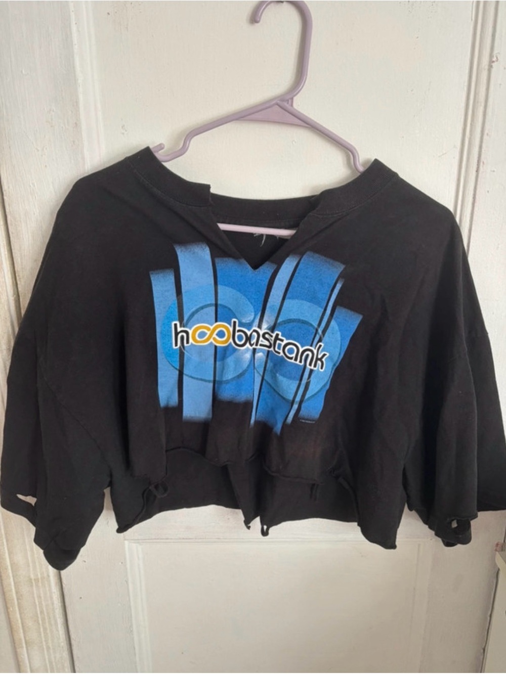 Unisex Black Cropped Graphic Sweatshirt